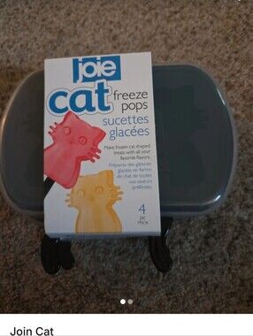 Joie Cat Freeze Pops Mold in Dark Gray with Pink and Yellow Pops